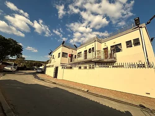 Jobe Mews photo