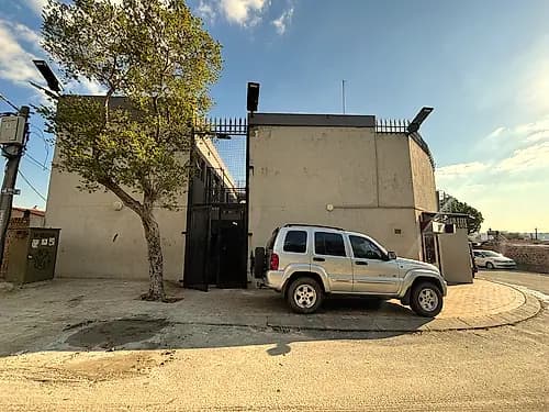 Jobe Mews photo